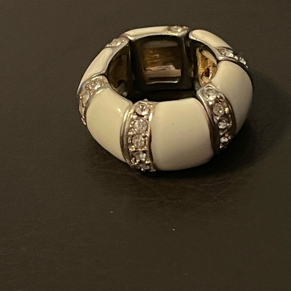 Ring - Picture 2 of 3